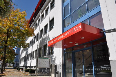 Amtsgebäude der BH Liezen in 8940 Liezen, Hauptplatz 12